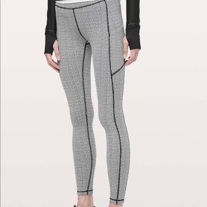 NWOT Lululemon Speed Up Tight *Full-On Luxtreme 28"